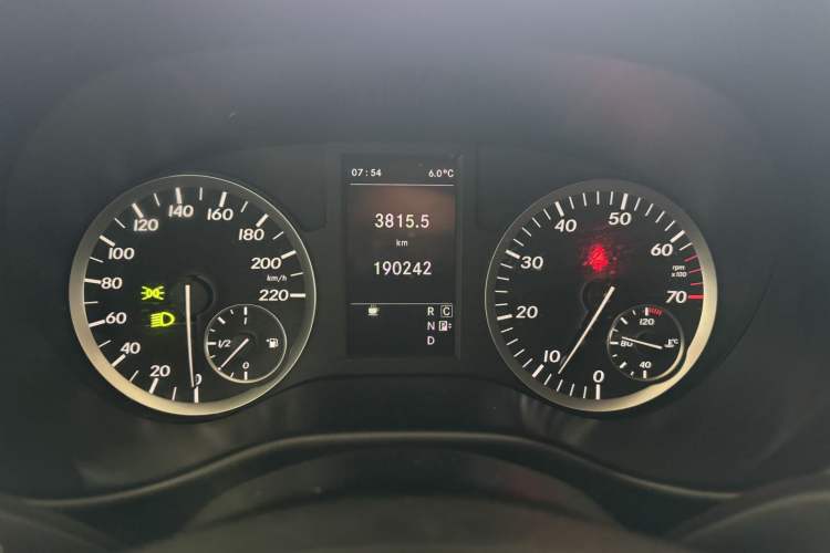 Used Mercedes-Benz Vito 2018 2.0T Business Version China V Emission Standard