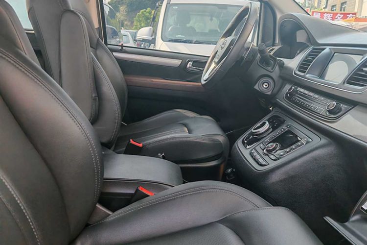 Used SAIC MAXUS G10 2022 2.0T Automatic Elite Edition Gasoline 7-Seater
