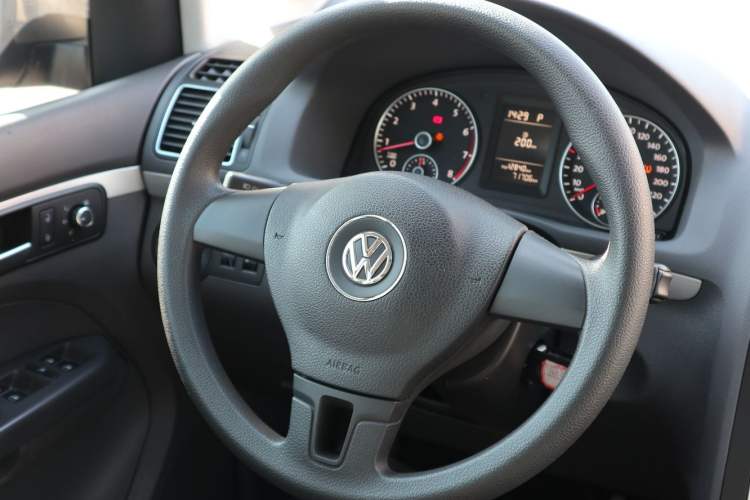 Used Volkswagen Touran 2015 1.4T DSG Comfort Edition 5 Seats
