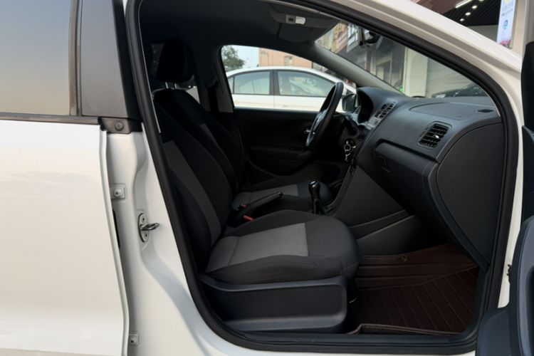 Used Volkswagen Polo 2018 1.5L Manual Drive-Comfort Model