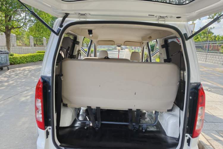 Used Wuling Hongguang V 2019 1.5L Jingqu Version China VI LAR
