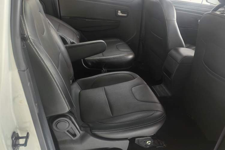 Used Dongfeng Fengon 330 2018 1.5L 330S Comfort Edition DK15
