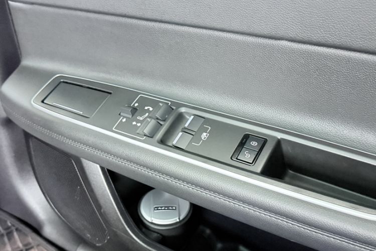 Used Jaguar XFL 2020 XFL 2.0T P200 Two-Wheel-Drive Elite Edition
