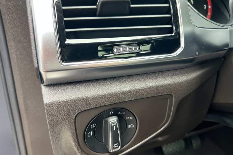 Used Volkswagen Teramont 2019 380TSI Four-Wheel Drive Luxury Version China V Standard
