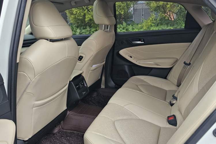 Used Toyota Avalon 2021 2.5L Luxury Edition
