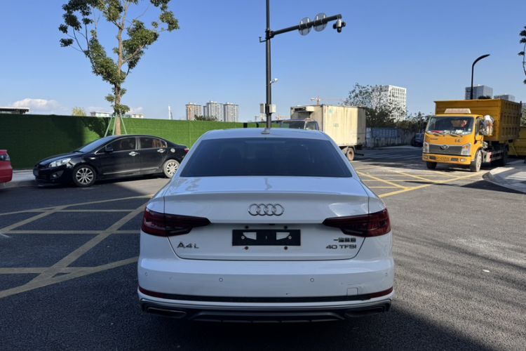 Used Audi A4L 2019 40 TFSI Fashion Edition China VI Emission Standard