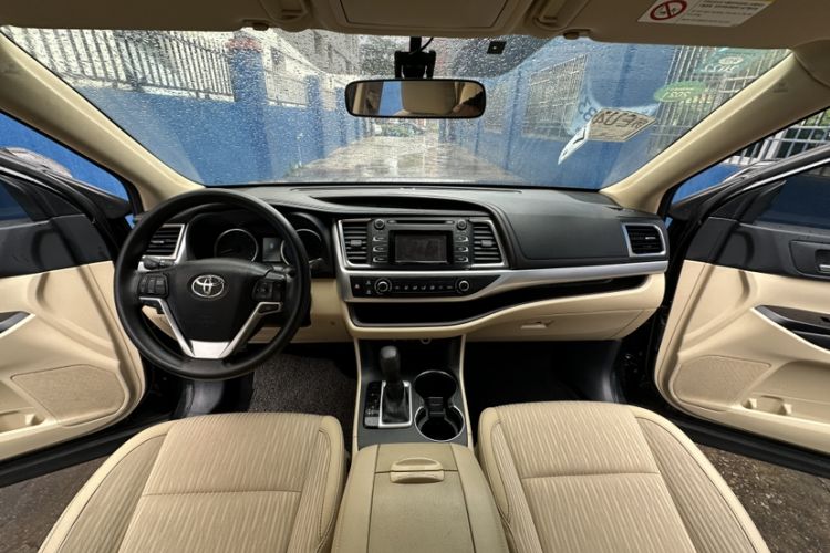 Used Toyota Highlander 2018 2.0T Two-Wheel Drive Elite Edition 5 Seats Emission Standard China V
