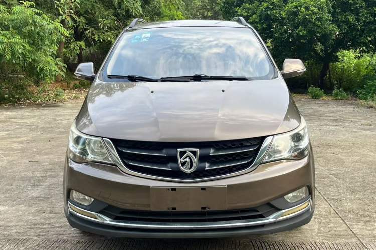 Used Baojun 730 2016 1.5L Manual Comfort Version 7 Seats China V Emission Standard
