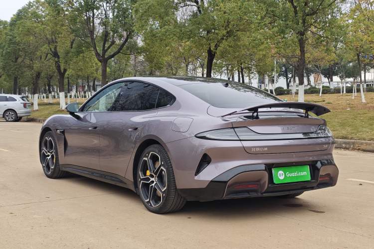 Used  SU7 2024 Rear-Drive Ultra-Long Range Advanced Pro-Level Intelligent Driving Version
