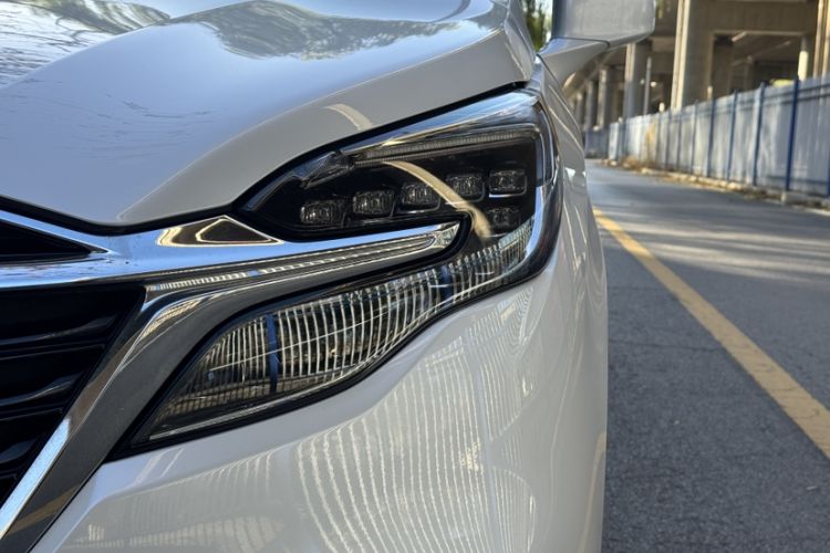 Used Buick GL8 2021 ES Land Cruiser 653T Luxury Edition