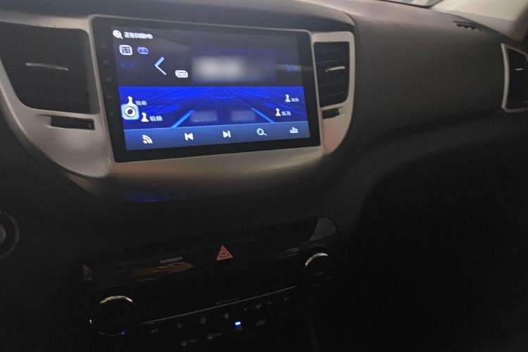 Used Hyundai Tucson 2018 1.6T Dual-Clutch Two-Wheel Drive 15th Anniversary Special Edition
