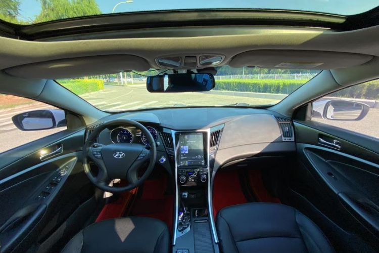 Used Hyundai Sonata 2013 2.4L Automatic Luxury Version China IV Standard
