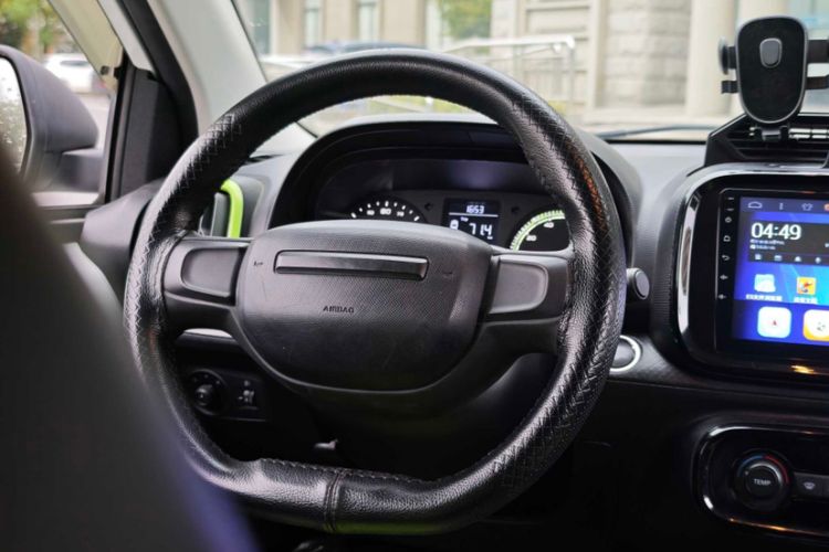 Used Roewe Clever 2021 302 km New Four-Seater Super-Efficient Version
