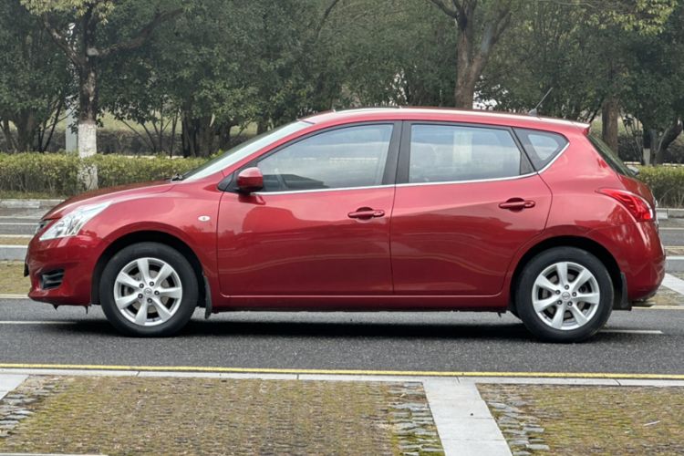 Used Nissan Tiida 2014 1.6L CVT Smart Model
