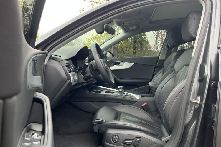 Used Audi A4L 2022 40 TFSI Fashion Dynamic Model