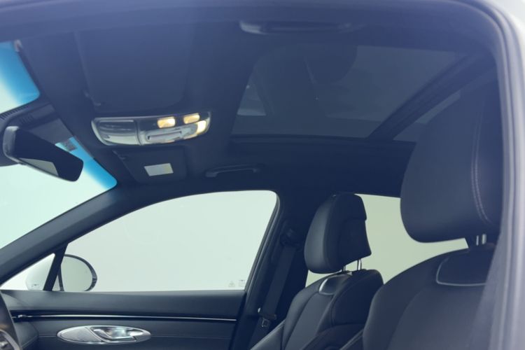 Used Genesis GV70 2023 2.5T Two-Wheel Drive Luxury Edition
