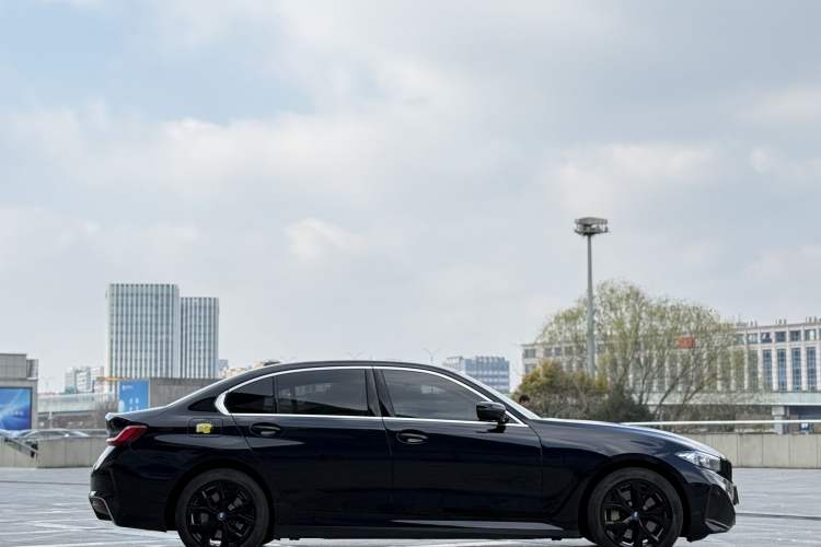 Used BMW i3 2022 eDrive 35 L
