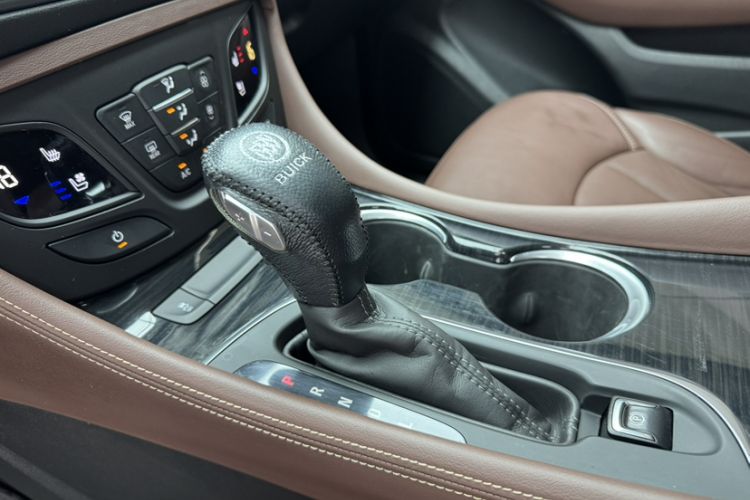 Used Buick Envision 2020 20T Two-Wheel Drive Luxury Model
