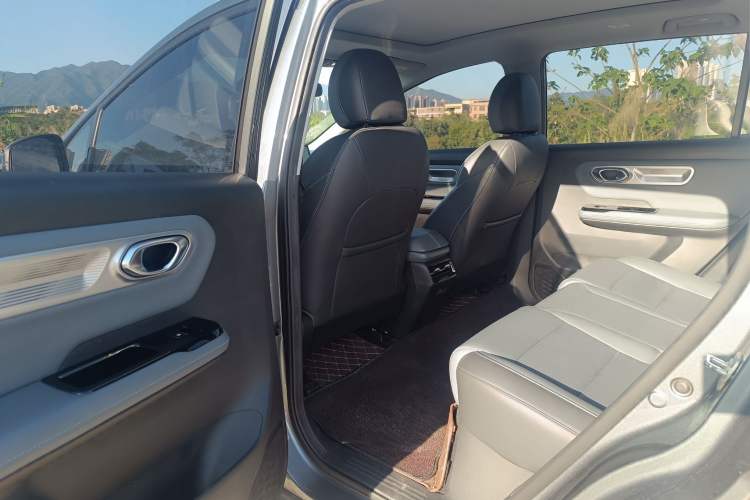 Used AION Y 2022 Plus 70 Smart Edition