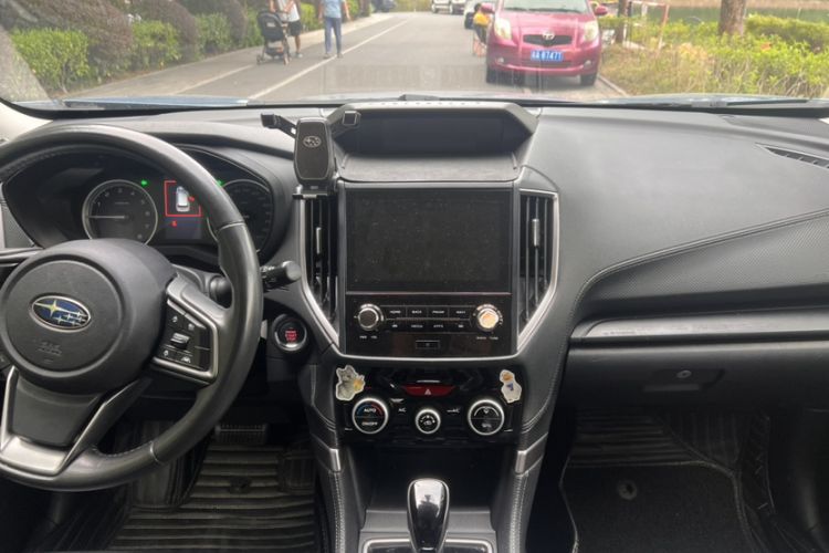 Used Subaru Forester 2019 2.0i Luxury Edition EyeSight
