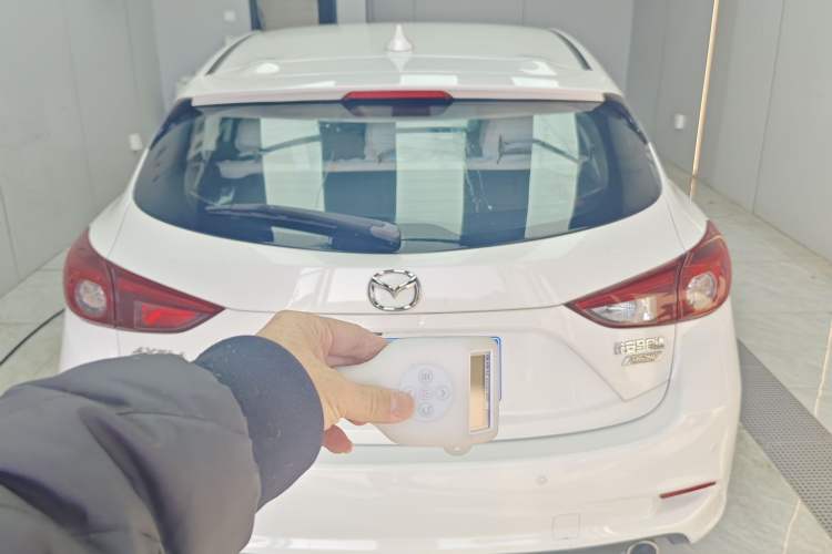 Used Mazda Mazda 3 Axela 2019 Cloud-Controlled Version Hatchback 1.5L Automatic Luxury Model Emission Standard China V