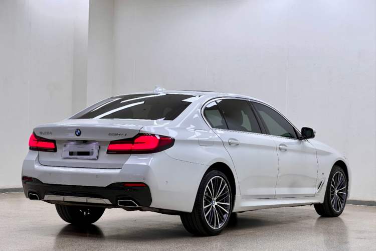 Used BMW 5 Series 2022 Restyled 530Li Leading Edition M Sport Package
