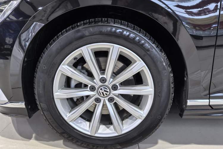 Used Volkswagen Magotan 2018 330TSI DSG Advanced Model
