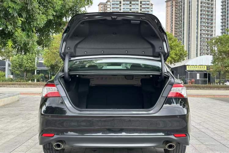 Used Toyota Camry 2019 Revised Version 2.0G Luxury Edition