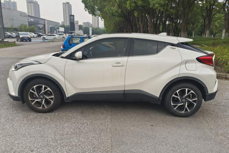 Used Toyota C-HR 2020 2.0L Leading Edition
