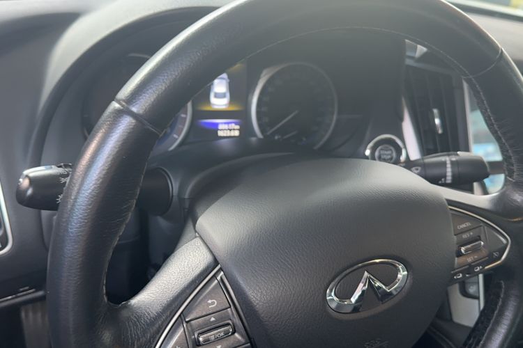 Used Infiniti Q50 2014 3.7L Comfort Edition
