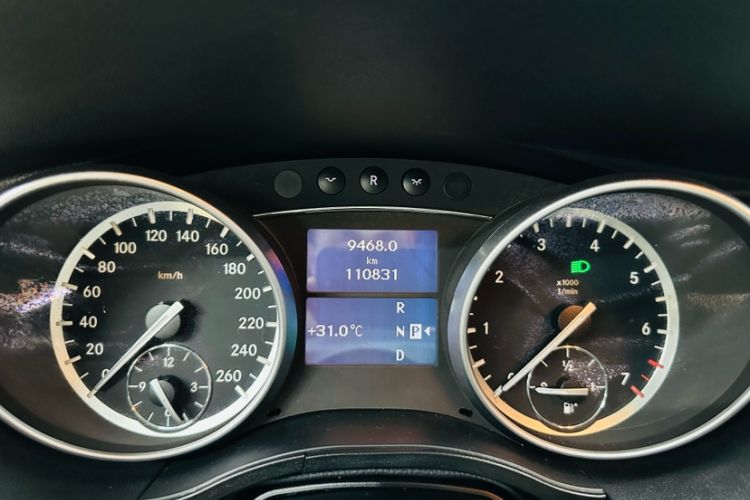 Used Mercedes-Benz R-Class 2014 R 320 4MATIC Business Model
