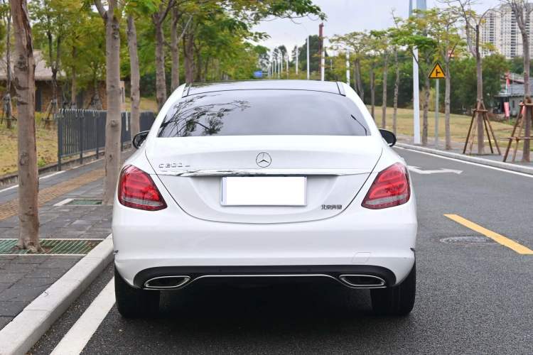 Used Mercedes-Benz C-Class 2015 Facelift C 200 L

