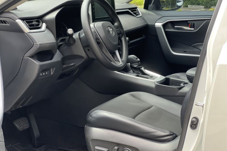 Used Toyota RAV4 2020 2.0L CVT Two-Wheel Drive Fashion Edition
