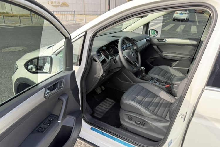 Used Volkswagen Touran 2021 Volkswagen Touran L 280TSI DSG Boundary Edition 7-Seater