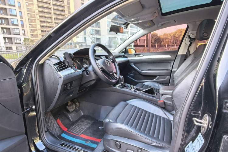 Used Volkswagen Magotan 2018 330TSI DSG Advanced Model
