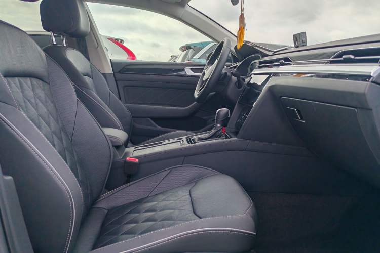 Used Volkswagen FAW-Volkswagen CC 2023 Adventure Vehicle 380TSI Trailblazer Edition