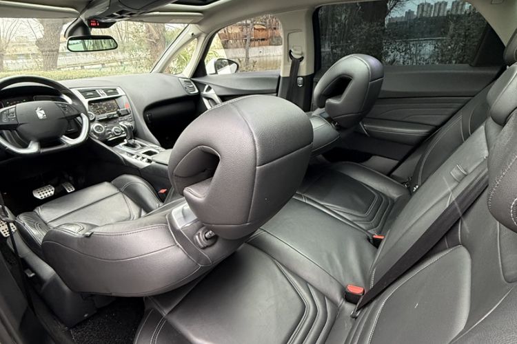 Used  5 2013 1.6T Elegant Edition THP200
