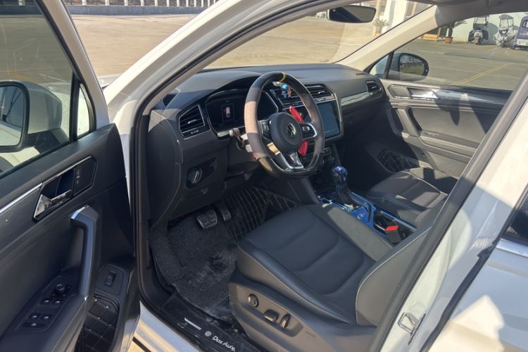 Used Volkswagen Tiguan L 2021 330TSI Automatic Two-Wheel Drive R-Line Enhanced Edition