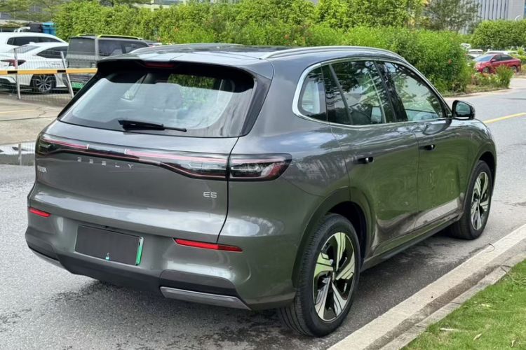 Used  E5 2024 530km Starship Edition
