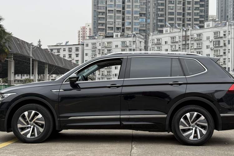 Used Volkswagen Tiguan L New Energy 2022 430 PHEV Plug-in Hybrid Flagship Edition
