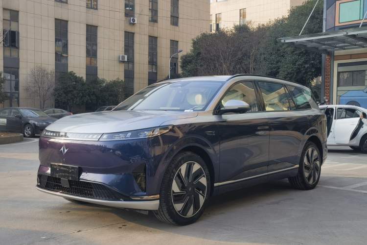 Used Dongfeng eπ eπ008 2024 636Max All-Electric Version 6 Seats