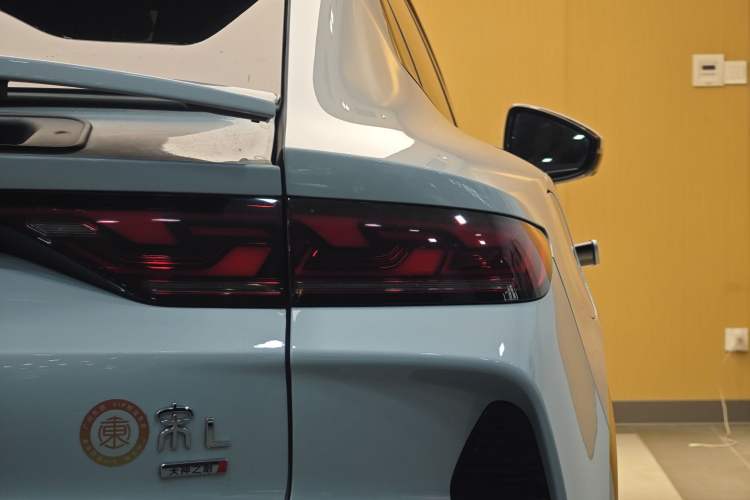 Used BYD Song L EV 2025 Intelligent Driving Version 662 km LiDAR Excellence Edition