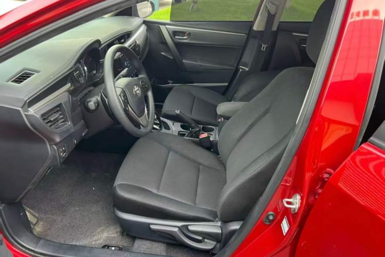 Used Toyota Levin 2016 Dual-Engine 1.8H GS E-CVT Elite Model with Sunroof