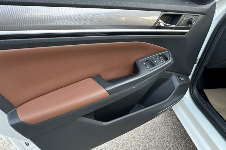 Used Volkswagen Bora 2016 1.6L Automatic Comfort Model
