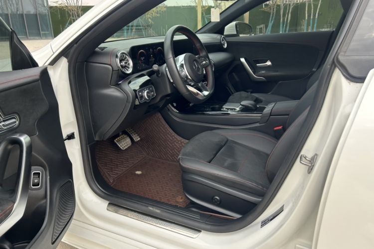 Used Mercedes-Benz CLA 2020 CLA 200
