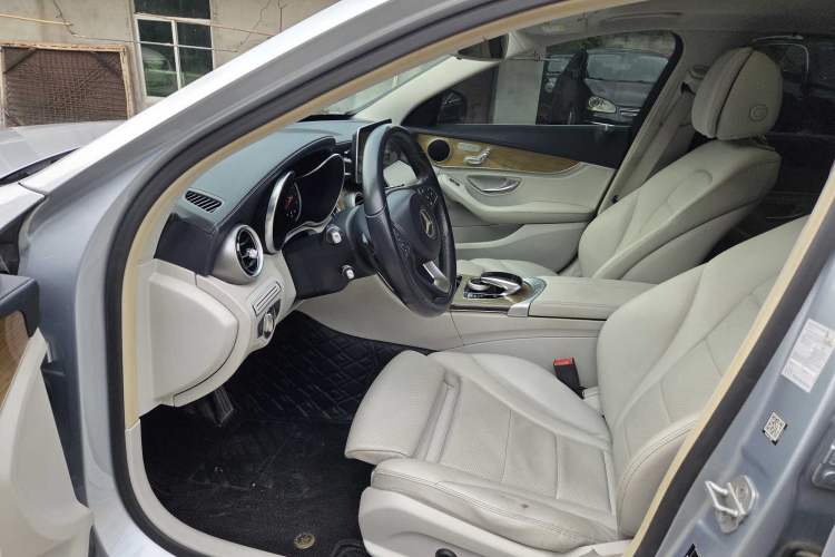 Used Mercedes-Benz C-Class 2015 C 200 L
