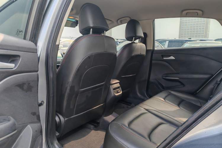 Used Chevrolet Monza 2020 Light Hybrid Redline 320T Dual-Clutch Joyful Edition
