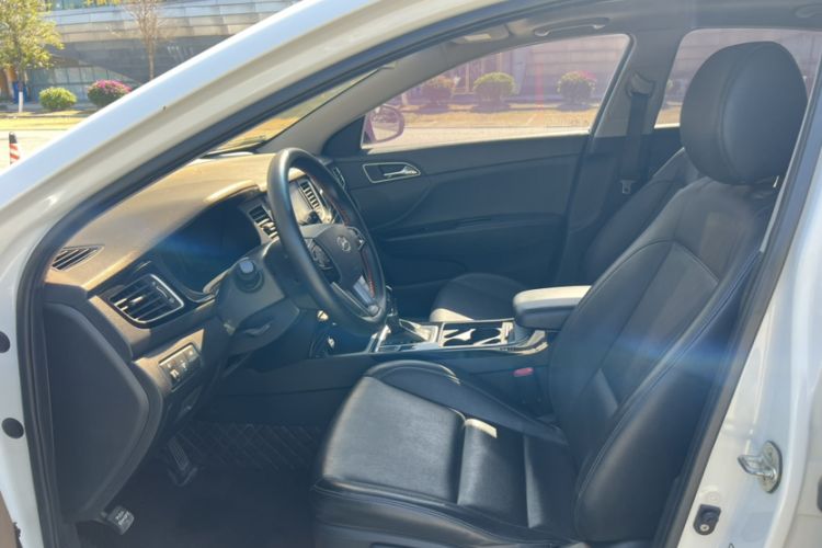 Used Hyundai Mistra 2014 1.8L Automatic Smart GLS
