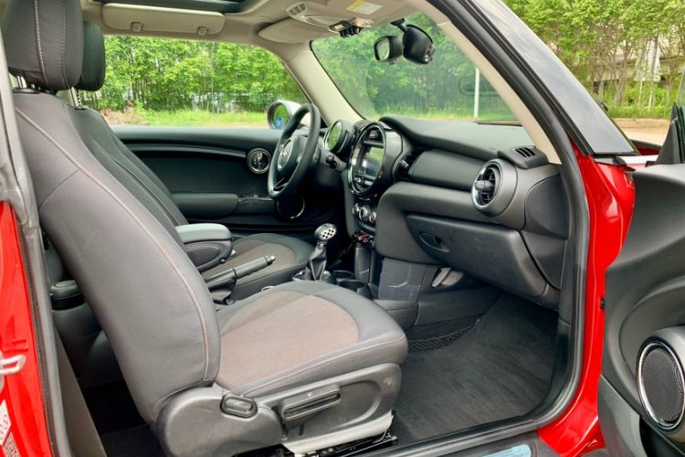 Used  MINI 2016 1.2T ONE Pioneer Edition
