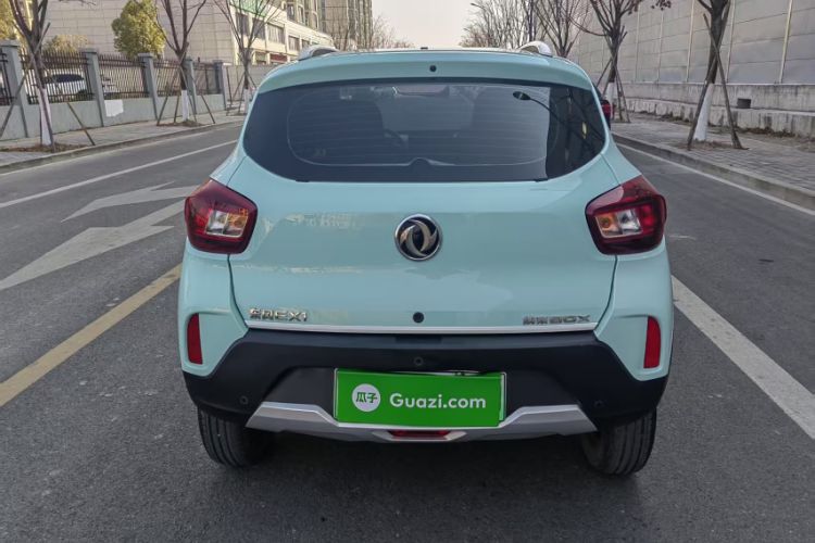 Used Dongfeng NAMMI BOX 2022 Revised Light Wind Edition 201 km Standard Version
